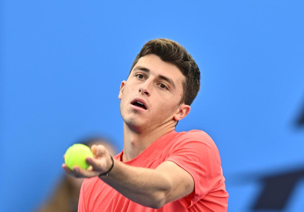 人在签下保 人在签下保